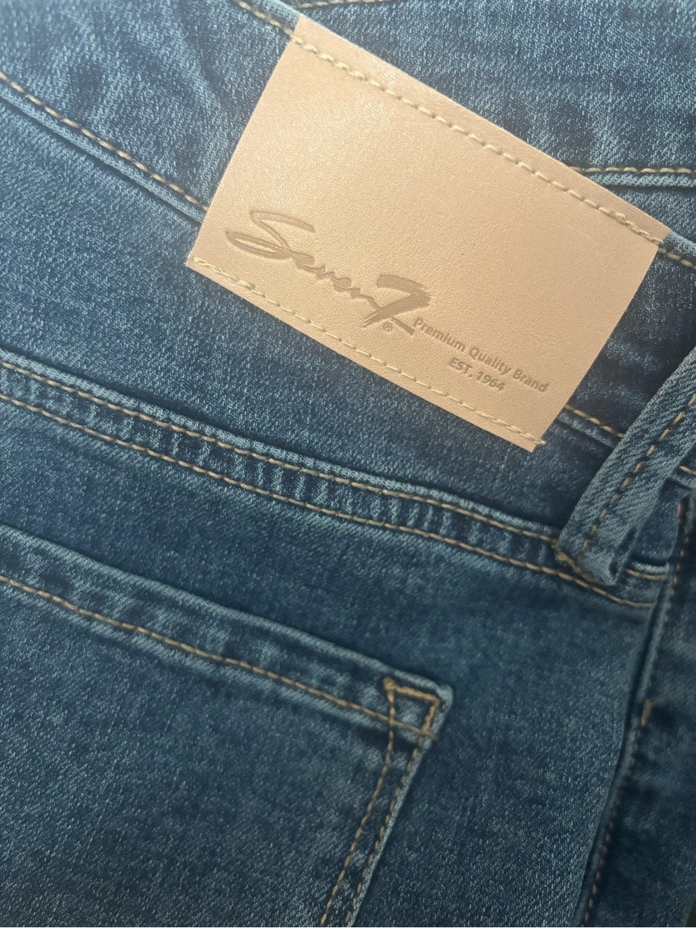 Seven7 Skinny High Rise Medium Wash Denim Jeans in GUC -Size 12 - Picture 2 of 4